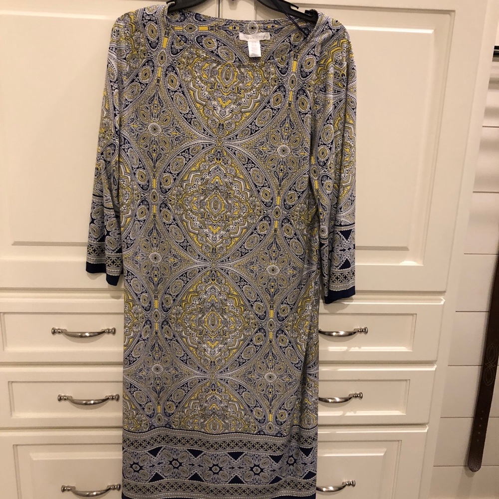 Dress - Picture 2 of 2